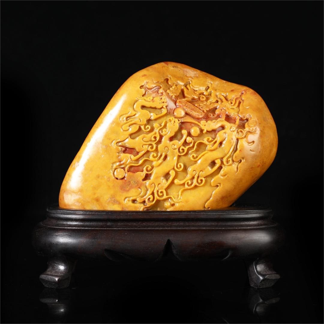 A beautiful Shoushan Tianhuang ornament (1 of 9)