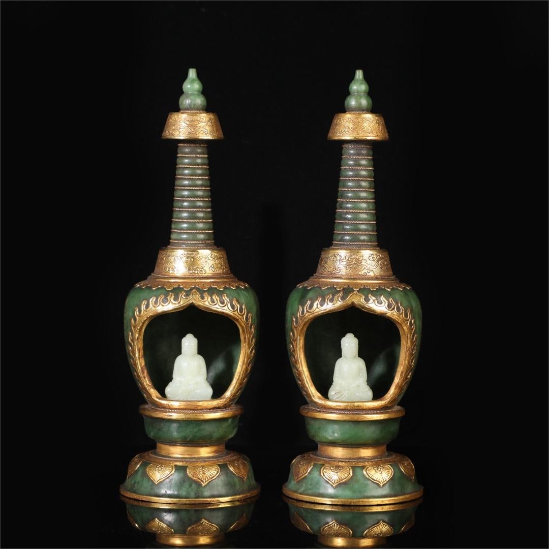 A beautiful jasper gilt Buddha niche white jade Buddha: Exquisite jasper gilt Buddha niche white jade Buddha Size:W:1927gH:28cmW:8.5cm (The Dimensions Of All Batches Are Manually Measured.If You Need More Detailed Information, Please Contact Our Customer S