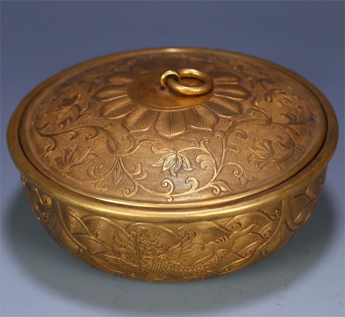 A beautiful copper gilt entwined fish dragon sea pattern gaiwan (1 of 9)