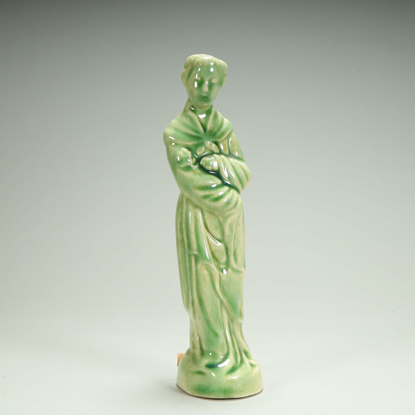 A Longquan celadon lady ornament (1 of 10)