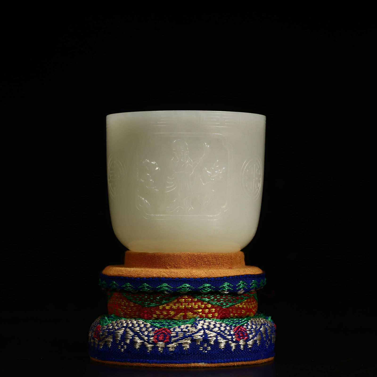 A Qing Dynasty Hetian jade Fu Lu Shou Shou Character Cup: Qing Dynasty Hetian Yufu Lushou Character Cup SIZE: H:5.5cm L:5.5cm W:5.5cm W:109.5g (The Dimensions Of All Batches Are Manually Measured.If You Need More Detailed Information, Please Contact Our Cust