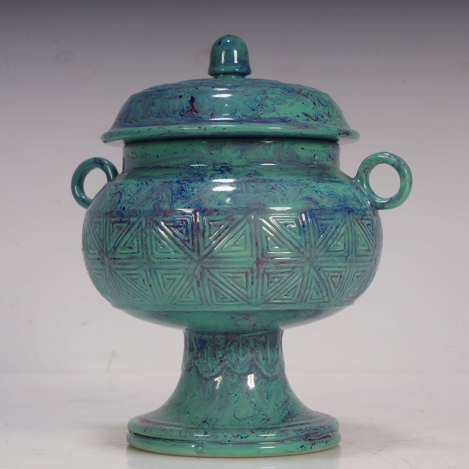 A Qing Dynasty porcelain incense burner (1 of 7)