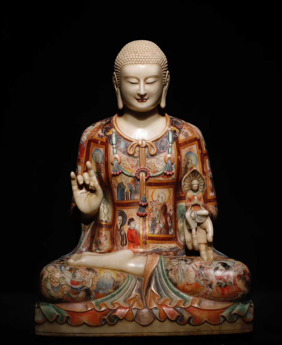 A white jade painted Buddha statue of the Northern Qi Dynasty (1 of 9)