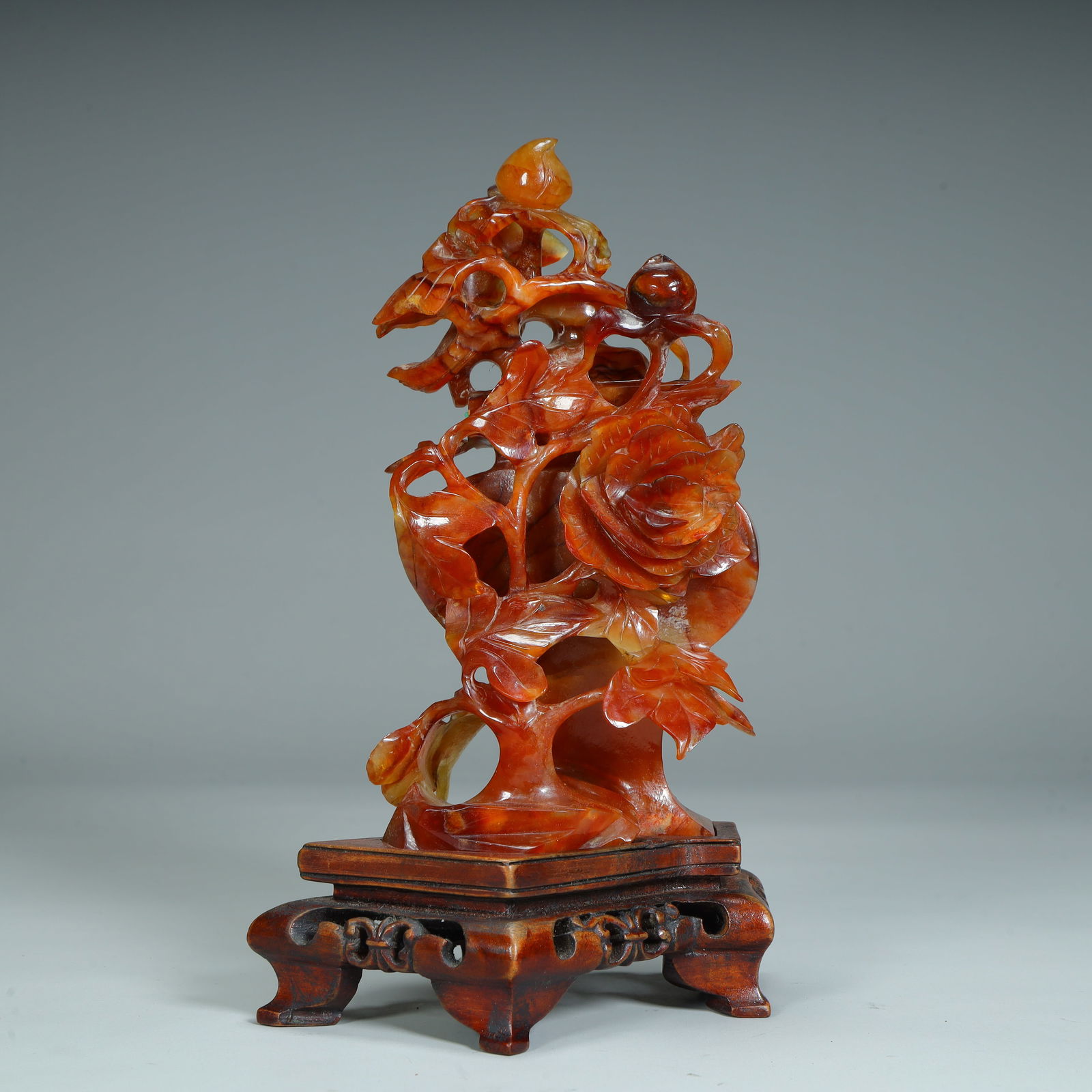An agate carved wealth and longevity ornament (1 of 10)
