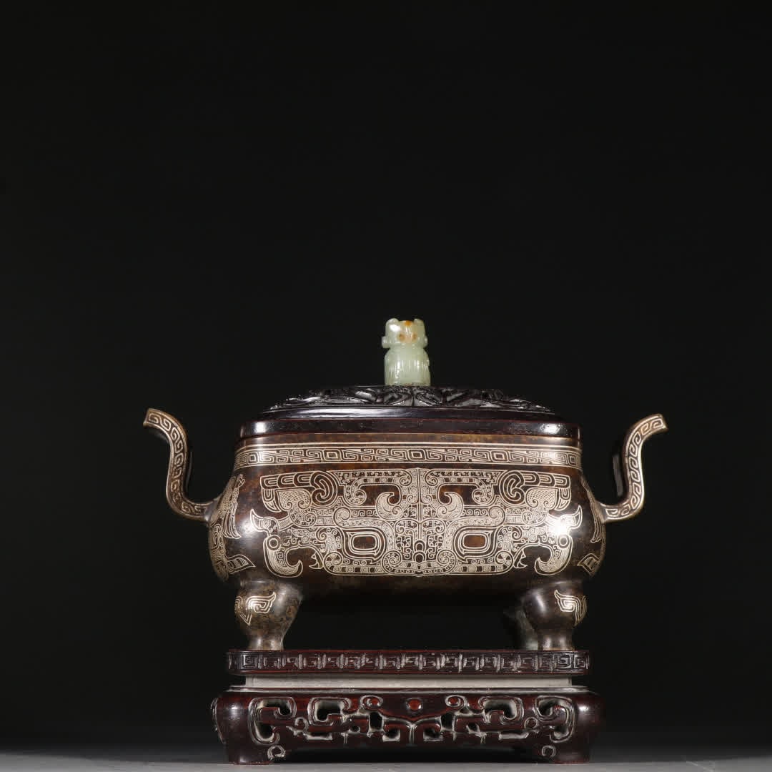 A Qing Dynasty stone old man Cuoyin Chaoguan ear aromatherapy stove (1 of 9)