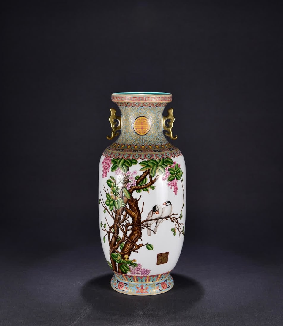 A Qing Yongzheng enamel flower and bird picture amphora gilt vase: Qing Yongzheng enamel colorful flower and bird picture amphora gilt vase SIZE: H:51cm W:22cm (The Dimensions Of All Batches Are Manually Measured.If You Need More Detailed Information, Please
