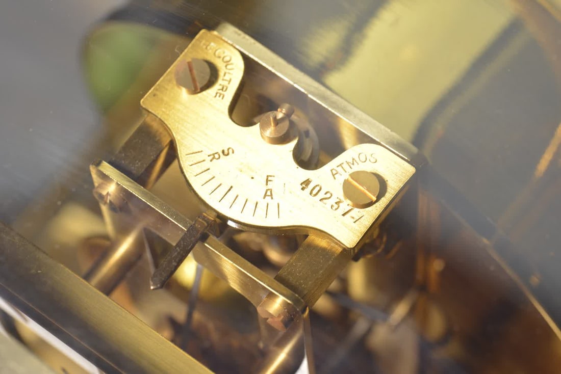 A copper-gilt temperature difference dynamic air clock - 8