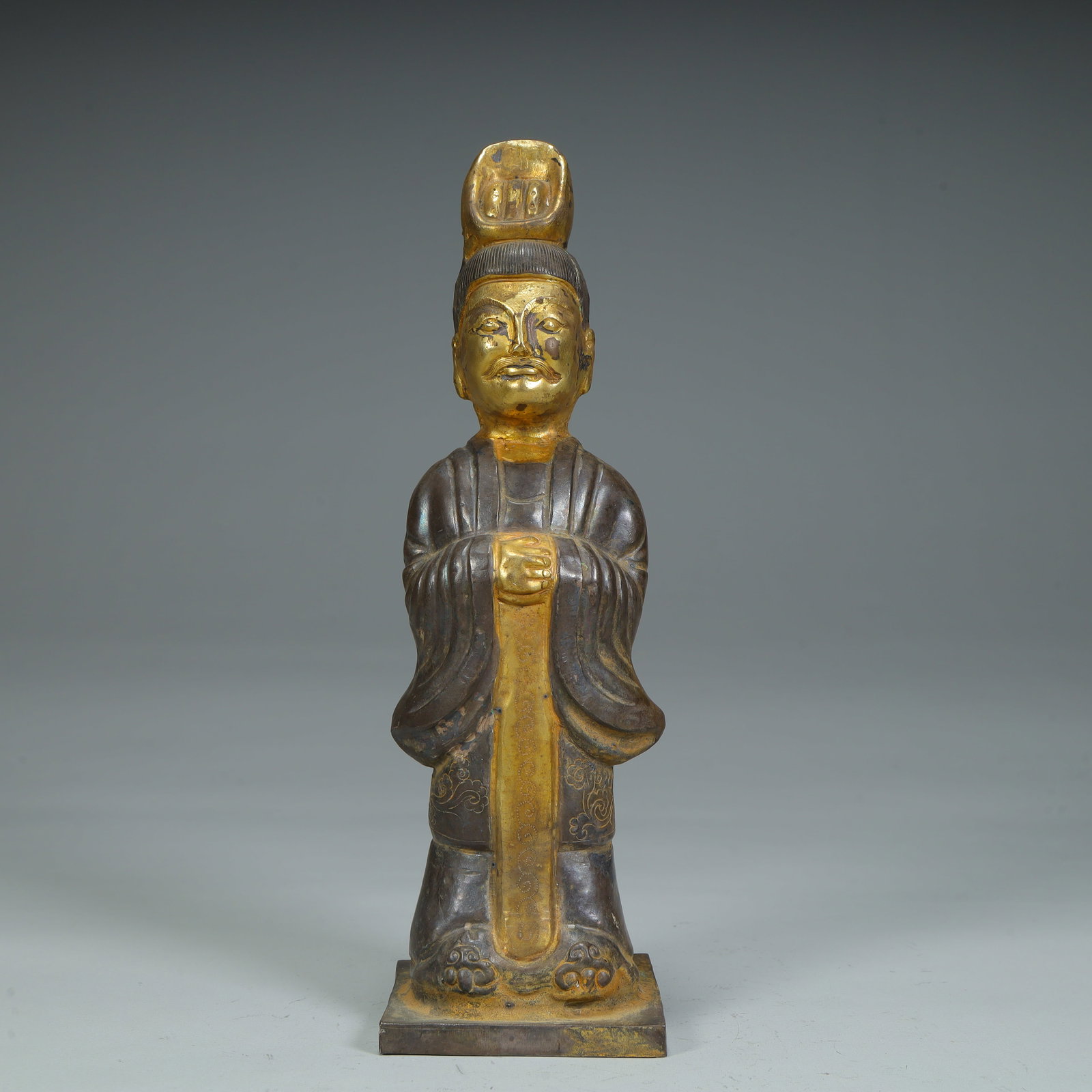 A statue of a bronze gilt civil official in the Ming Dynasty (1 of 11)