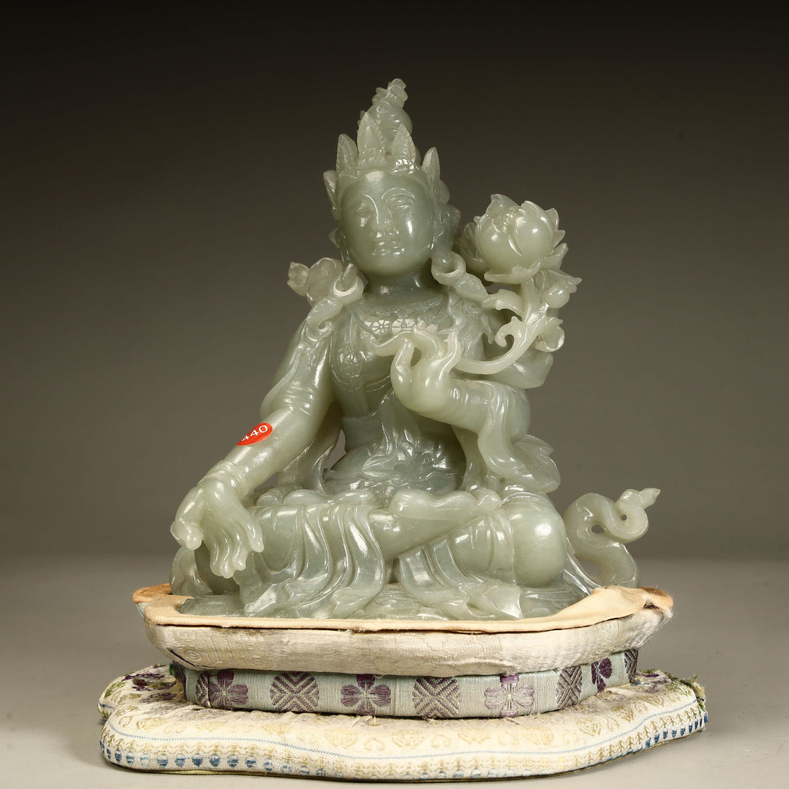 A piece of Qing Dynasty Hetian jade Guanyin (1 of 9)