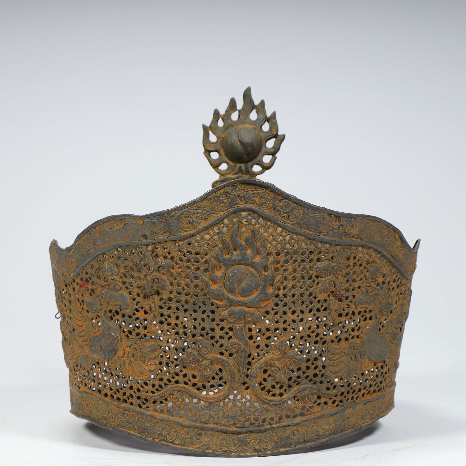 A silver hollow crown of the Tang Dynasty (1 of 9)