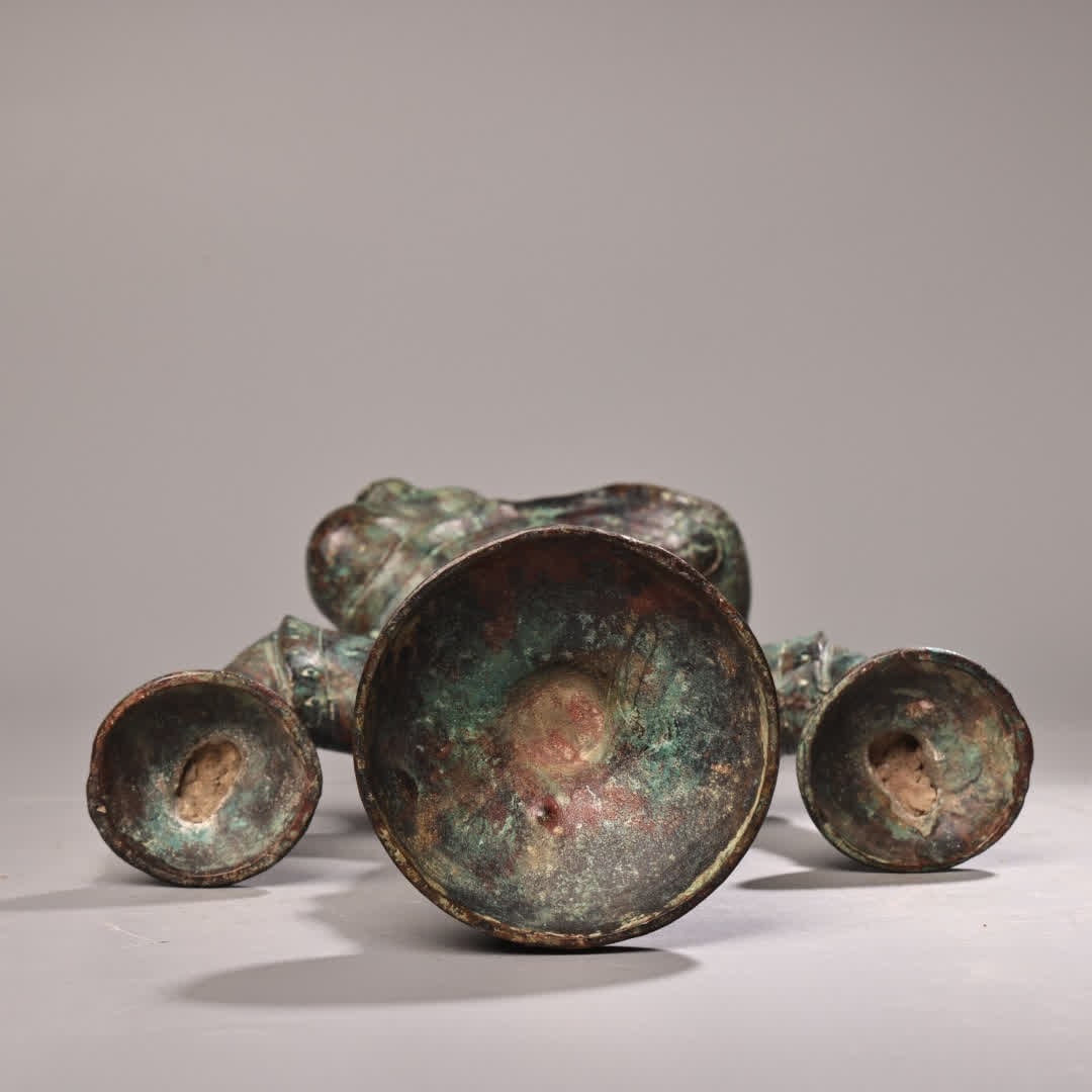 A bronze figure top pull table - 8