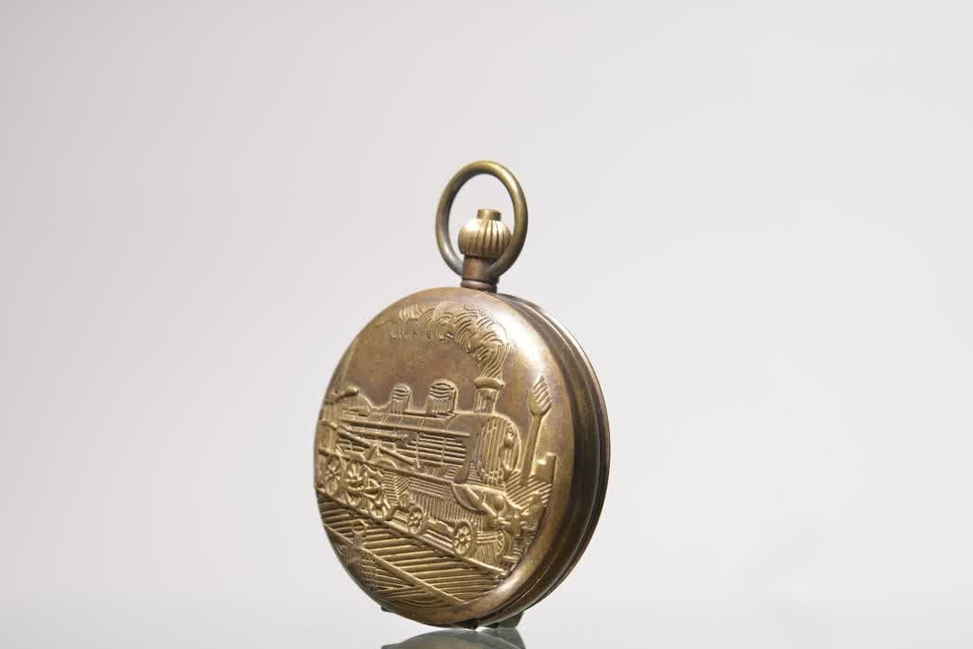 A brass embossed steam train mechanical pocket watch - 3