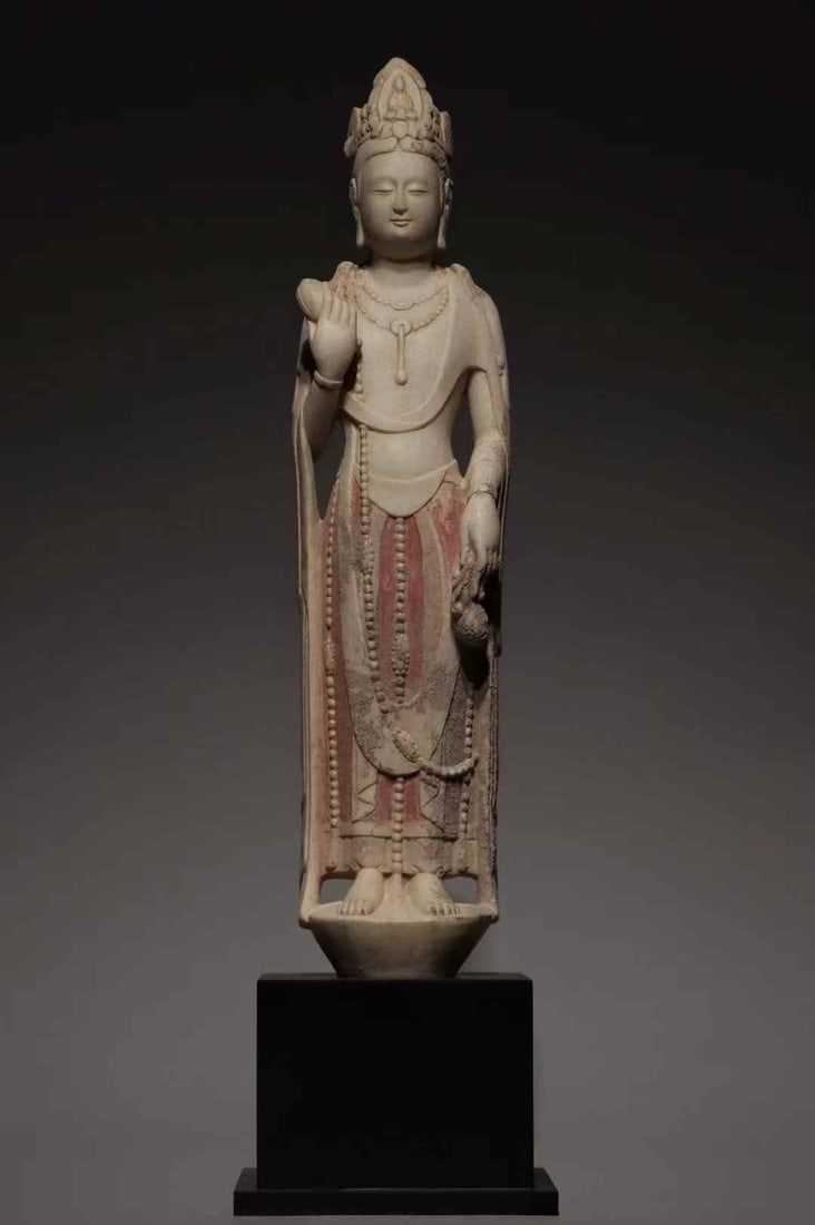 A white jade painted Bodhisattva statue of the Northern Qi Dynasty: Northern Qi white jade painted Bodhisattva statue SIZE: H:39.5cm (The Dimensions Of All Batches Are Manually Measured.If You Need More Detailed Information, Please Contact Our Customer Service Before