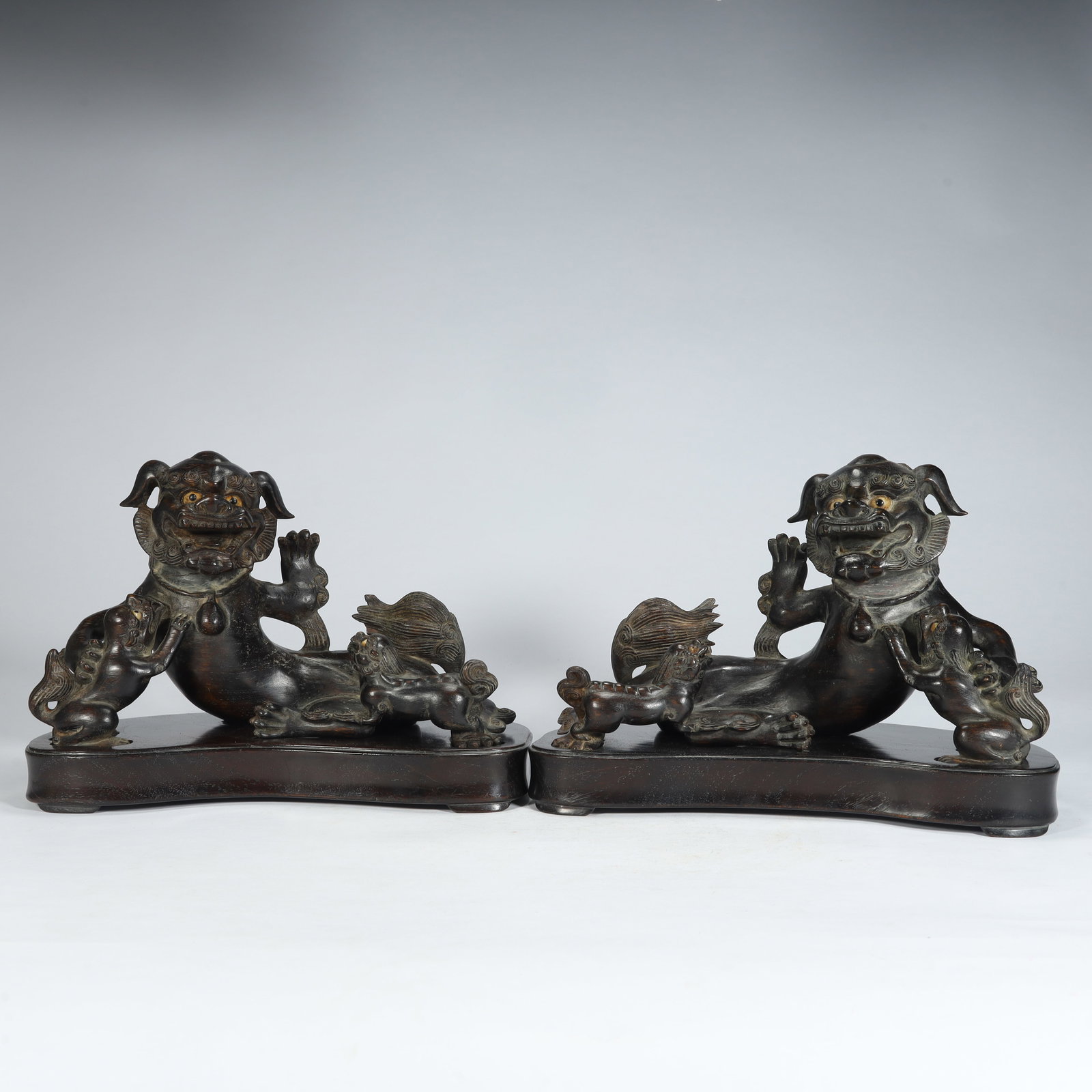 A Qing Dynasty agarwood carving Taishan and Young Lion ornament (1 of 12)