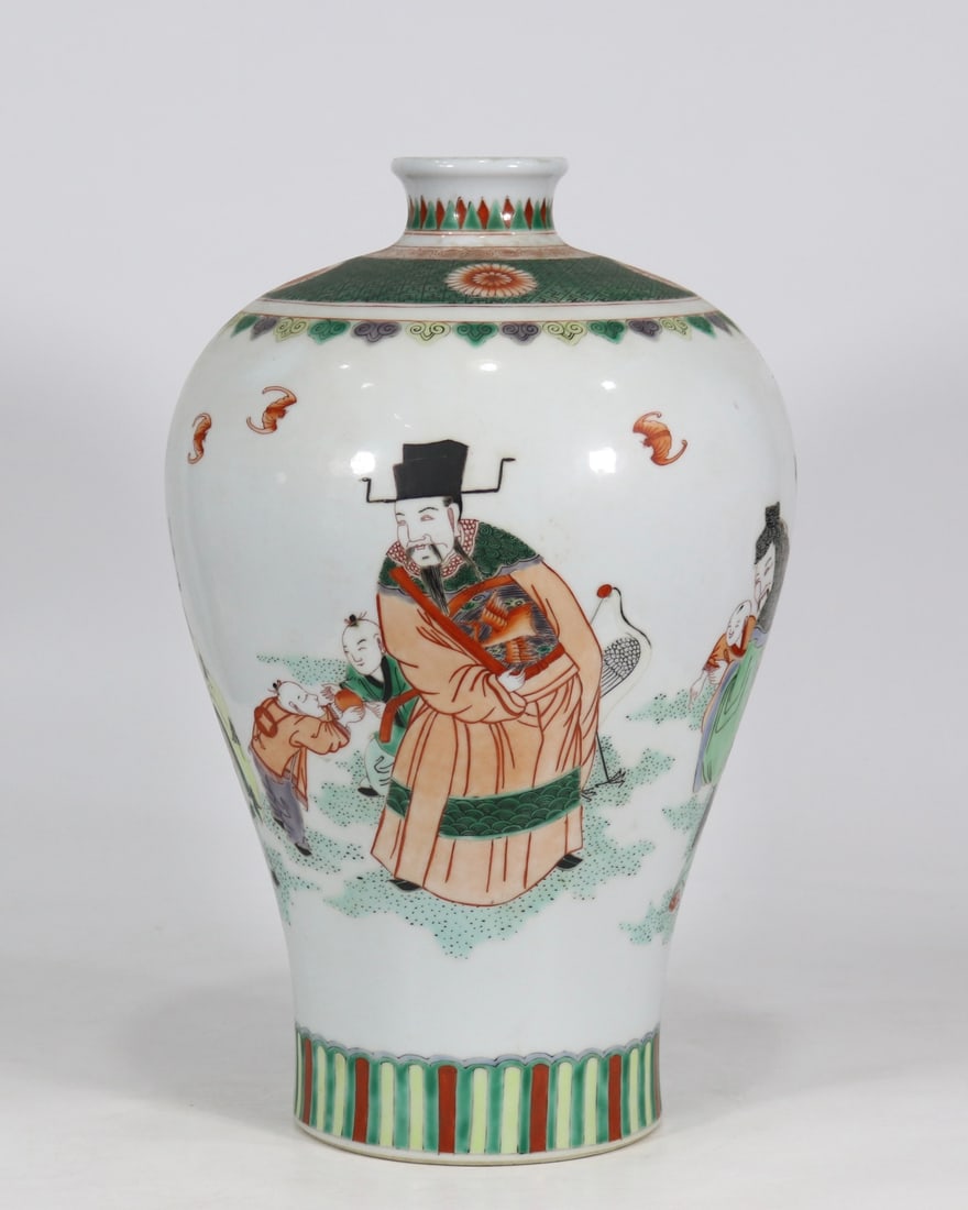 An Exquisite Wucai Character and Story Pattern Vase: An Exquisite Wucai Character and Story Pattern Vase Qing Dynasty, China Kangxi Six-character Mark Size:39.8cmx23cm (The Dimensions Of All Batches Are Manually Measured.If You Need More Detailed