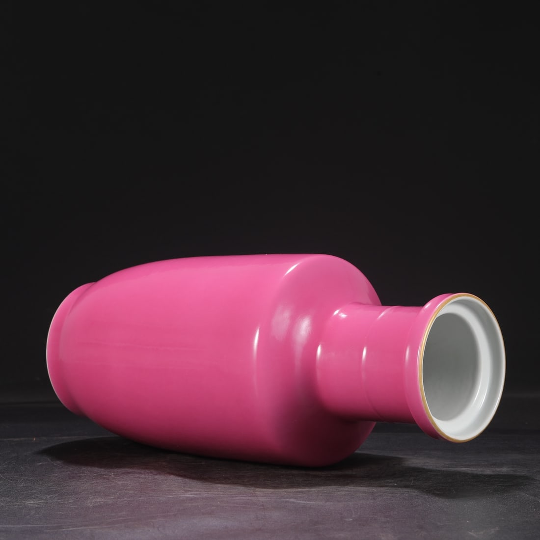 An Exquisite Ruby Red-Glazed Vase - 5