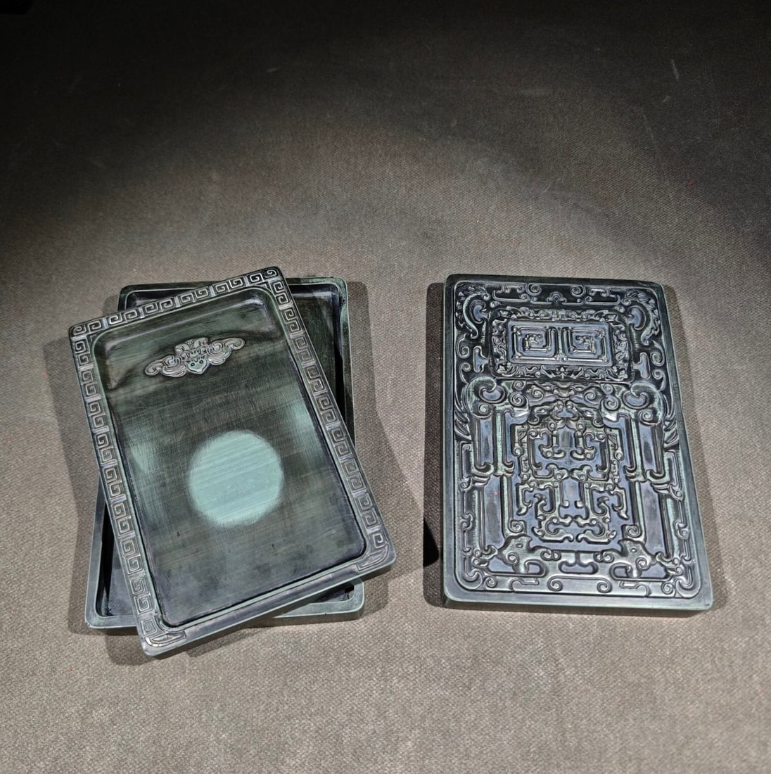 An Exquisite Bats Pattern with poem Inkstone: An Exquisite Bats Pattern with poem Inkstone Qing Dynasty, China Size:18.6cmx12.6cmx4.8cm (The Dimensions Of All Batches Are Manually Measured.If You Need More Detailed Information, Please Contact Our