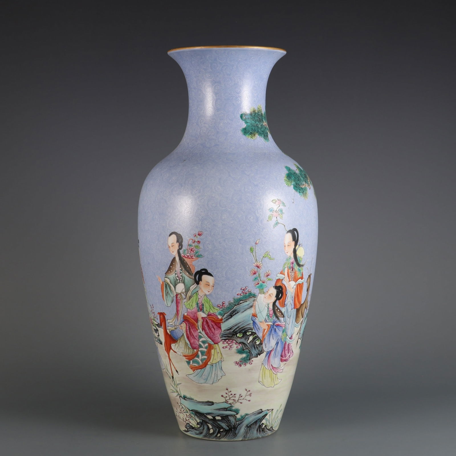 An Exquisite Famille-Rose Character and Story Pattern Vase: An Exquisite Famille-Rose Character and Story Pattern Vase Qing Dynasty, China Qianlong Six-character Mark Size:42.8cmx19.5cm (The Dimensions Of All Batches Are Manually Measured.If You Need More Deta