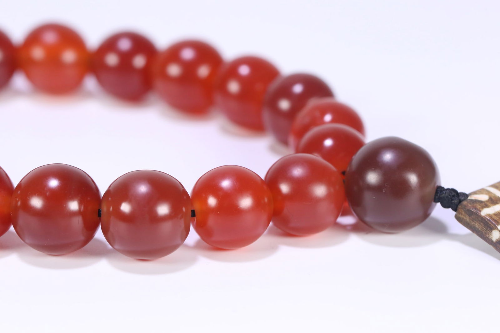 An Exquisite Agate Bracelets - 4