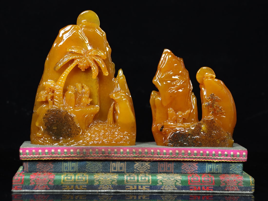 An Exquisite Tianhuang Stone Landscape and Figure Pattern Ornament (1 of 9)