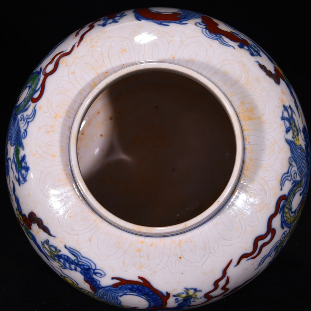 An Exquisite Doucai Dragon Pattern Jar - 7