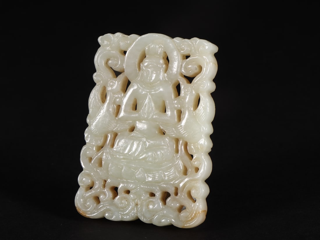 An Exquisite White Jade Buddha Statue Pattern Brand: An Exquisite White Jade Buddha Statue Pattern Brand Han Dynasty, China Size:7.1cmx4.9cmx0.8cm Weight:60g (The Dimensions Of All Batches Are Manually Measured.If You Need More Detailed Information,