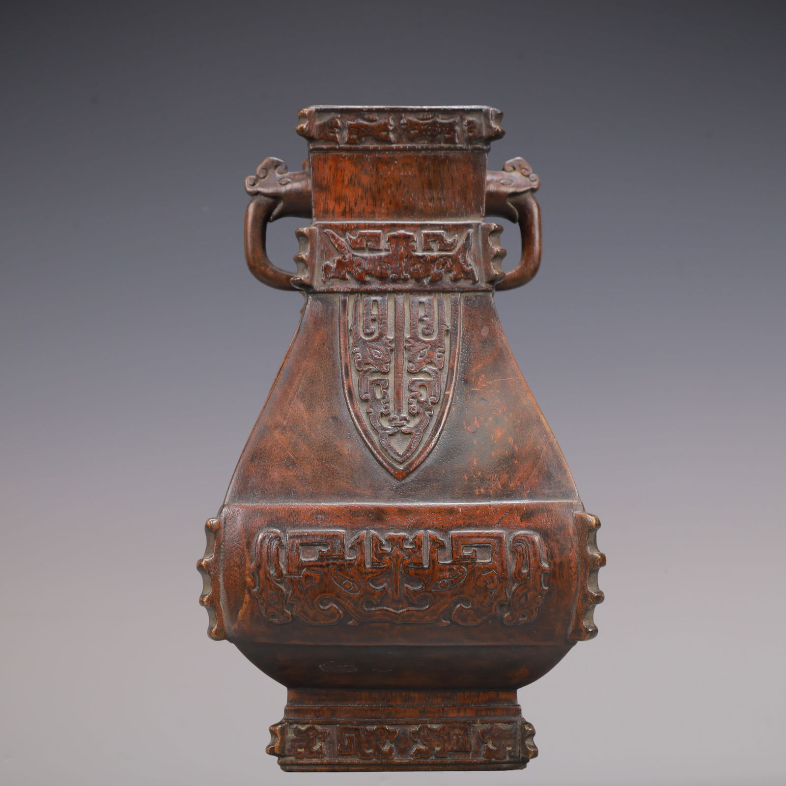 A Exquisite Eaglewood Beast-Face Pattern Double-Ears Vase: A Exquisite Eaglewood Beast-Face Pattern Double-Ears Vase Qing Dynasty, China Size:27cmx15.5cm Weight:850g (The Dimensions Of All Batches Are Manually Measured.If You Need More Detailed Information, P