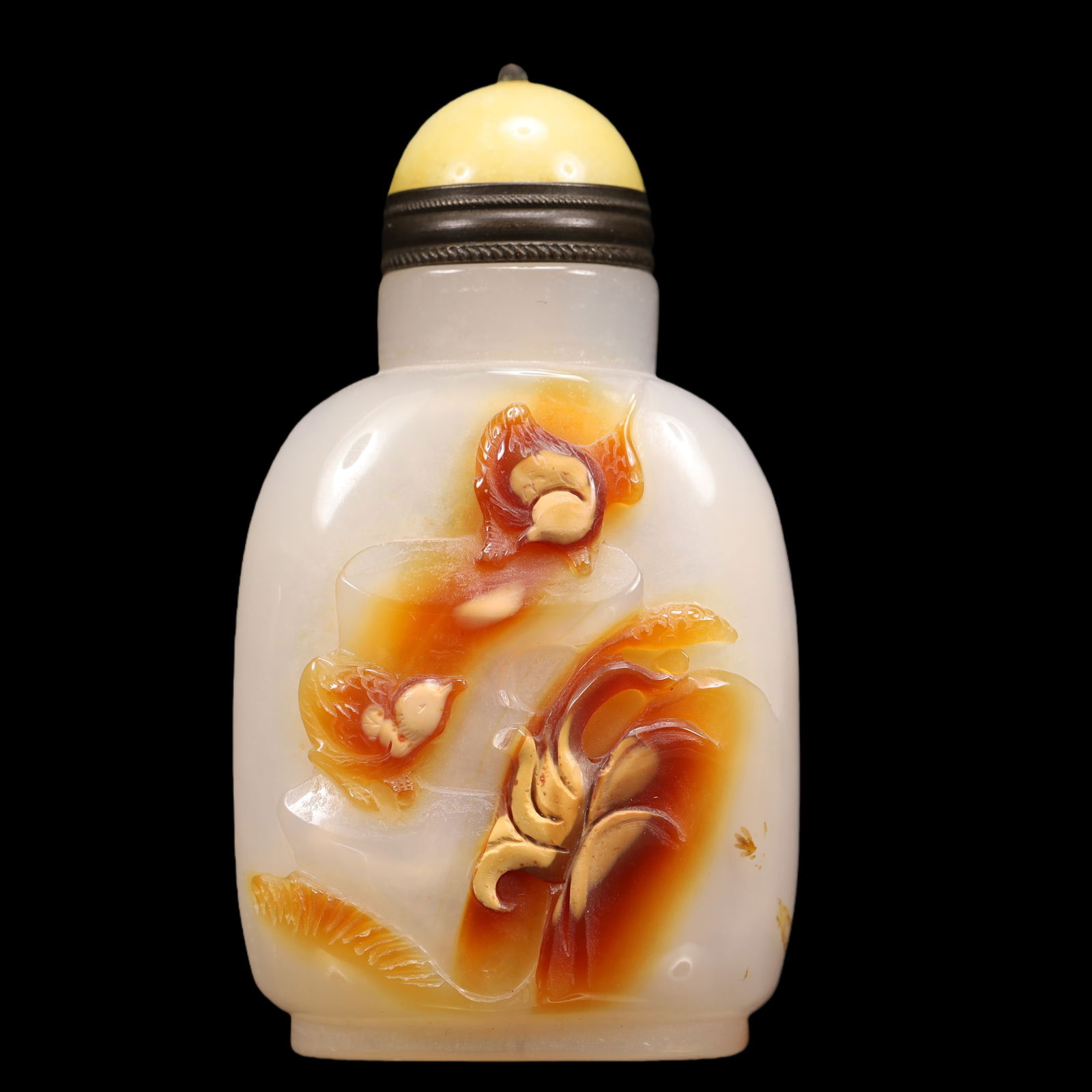 An Exquisite Agate Flower Pattern Snuff Bottle (1 of 9)