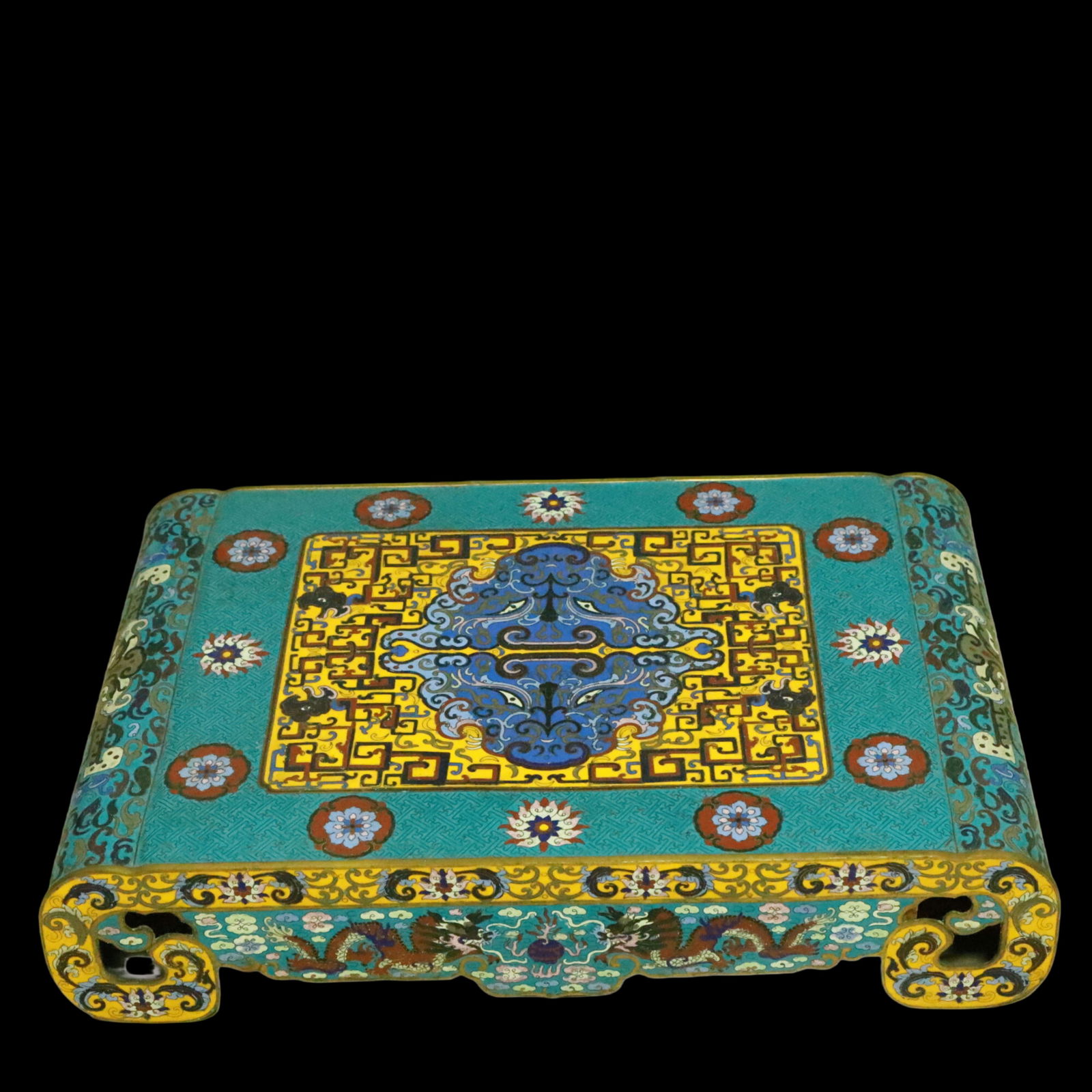 An Exquisite Cloisonne Lotus Pattern Dragon Pattern Beast-Face Pattern Throne - 16