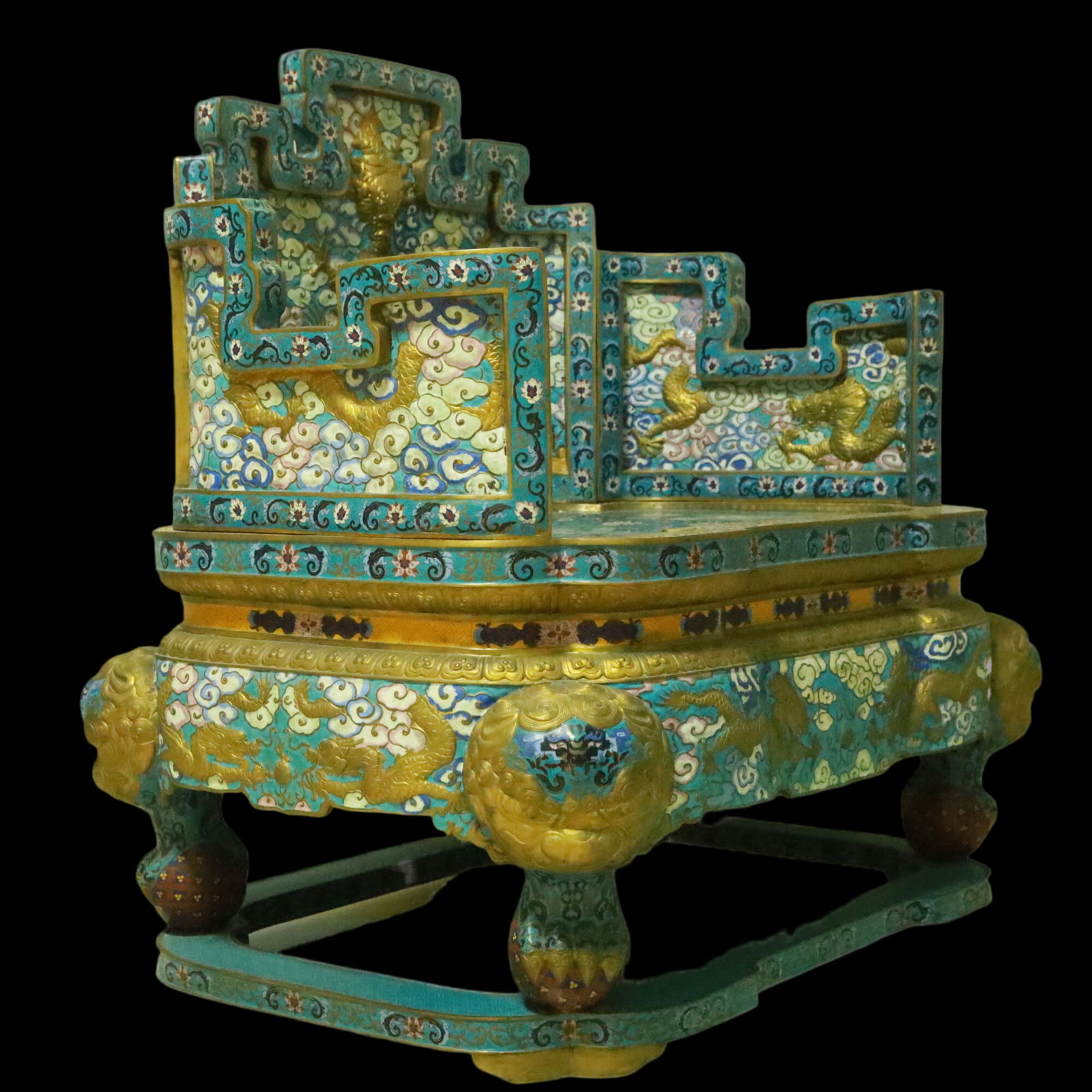 An Exquisite Cloisonne Lotus Pattern Dragon Pattern Beast-Face Pattern Throne - 6