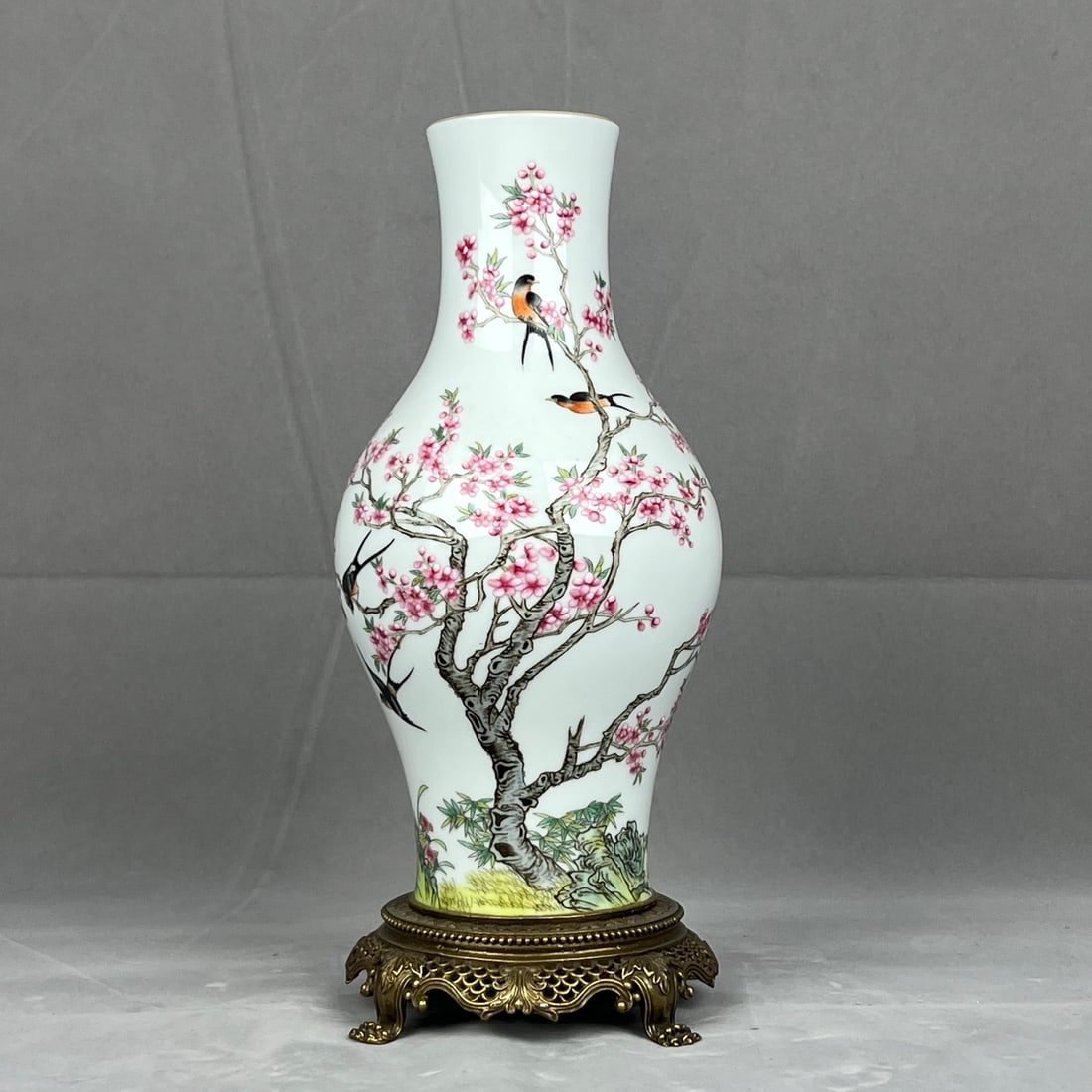 An Exquisite Enamel Inlaid Bronze Flower and Bird Pattern with poem Vase (1 of 8)