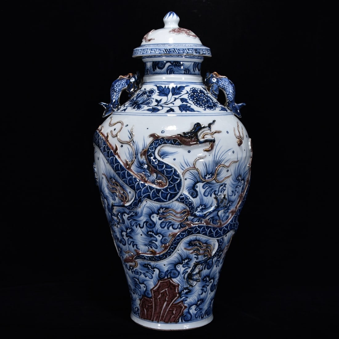 An Exquisite Blue and White Underglaze-Red Dragon Pattern Flower Pattern Double-Ears Jar (1 of 9)