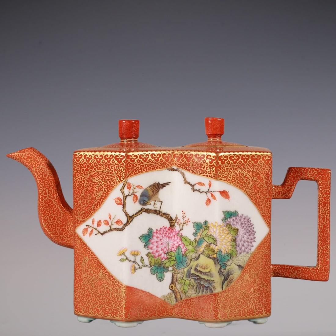 An Exquisite Enamel Iron-Red Painted Gold Flower and Bird Pattern Teapot (1 of 9)