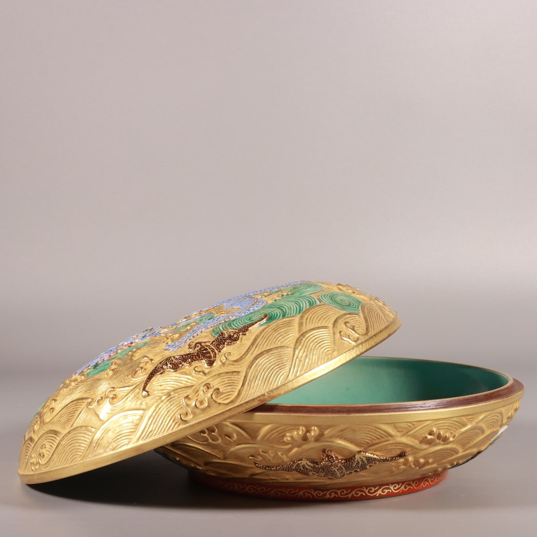 An Exquisite Enamel Seawater Pattern Dragon Pattern Box - 2