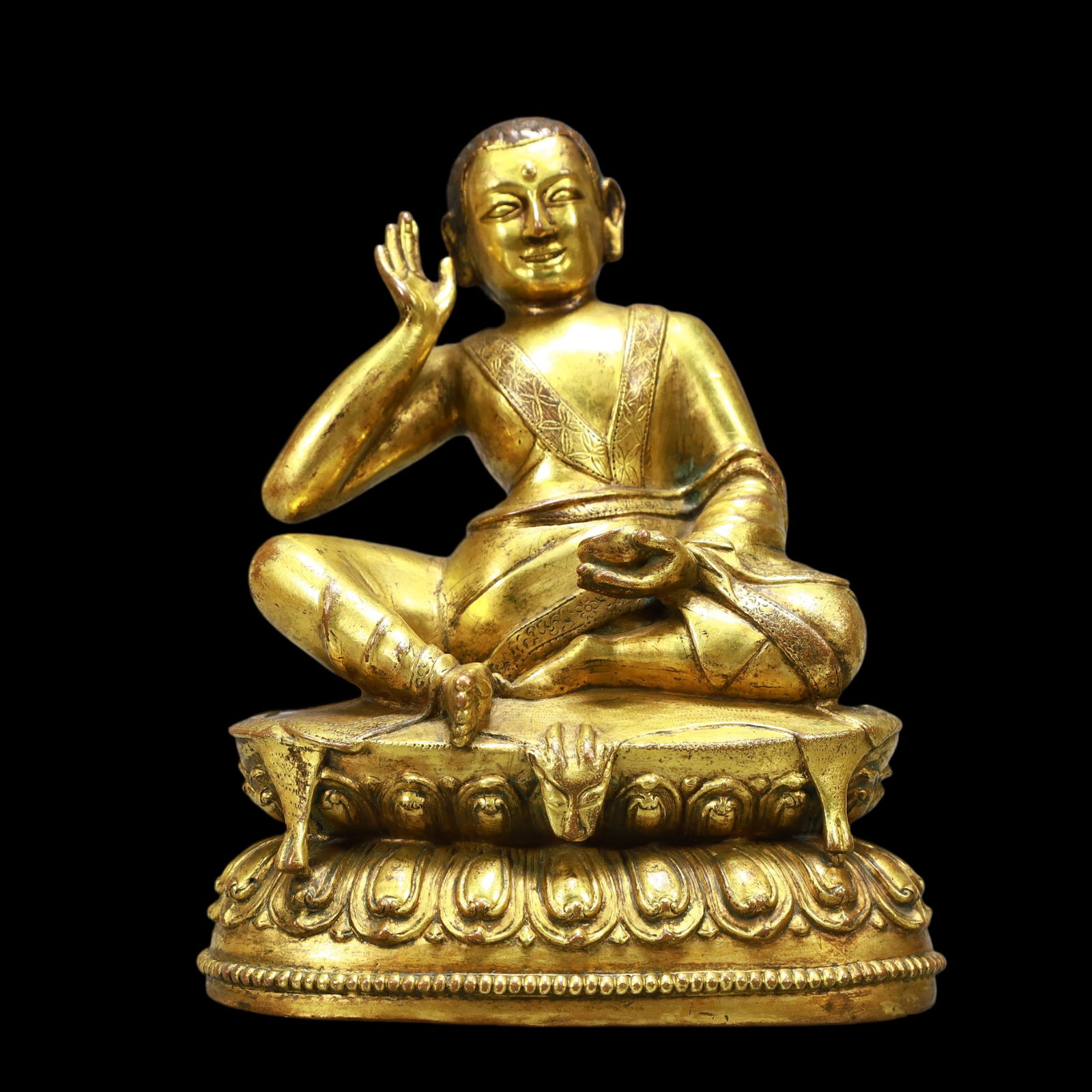 A Exquisite Gilt Bronze Statue of Mammon: A Exquisite Gilt Bronze Statue of Mammon Ming Dynasty, China Size:15cmx9cmx17.5cm Weight:1800g (The Dimensions Of All Batches Are Manually Measured.If You Need More Detailed Information, Please