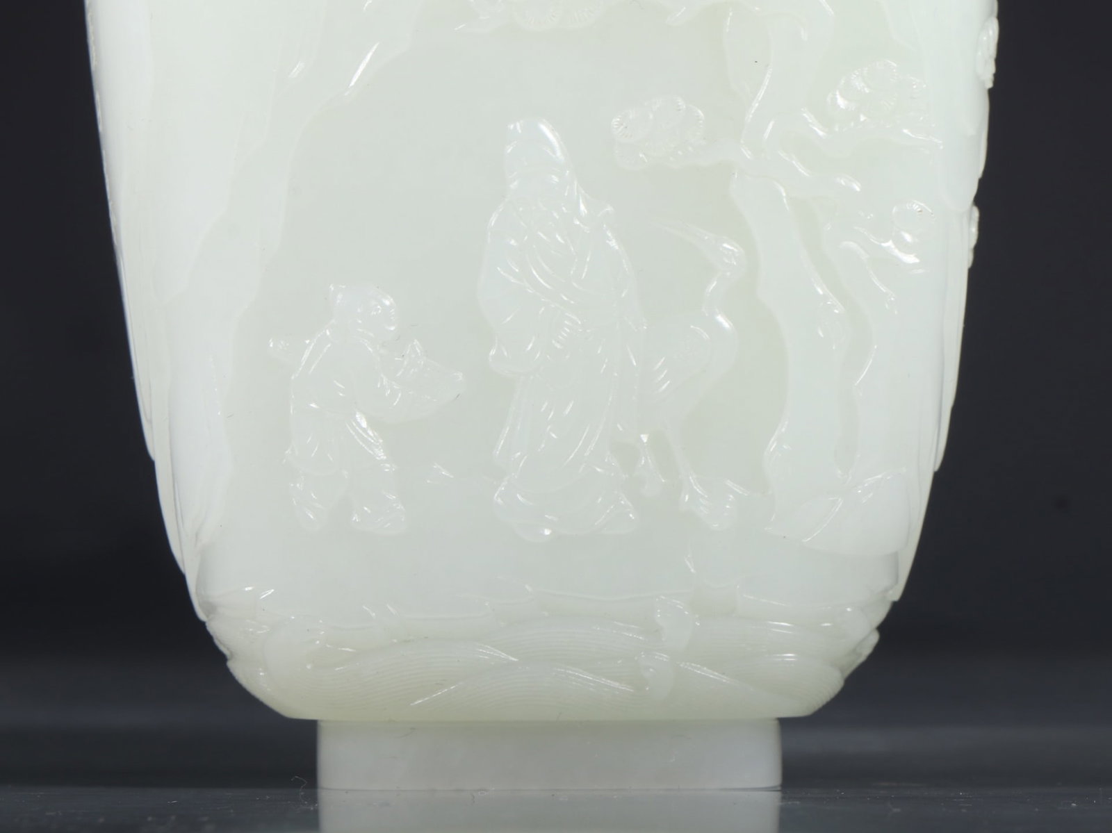 An Exquisite White Jade Inlaid Jasper Character and Story Pattern Snuff Bottle - 6