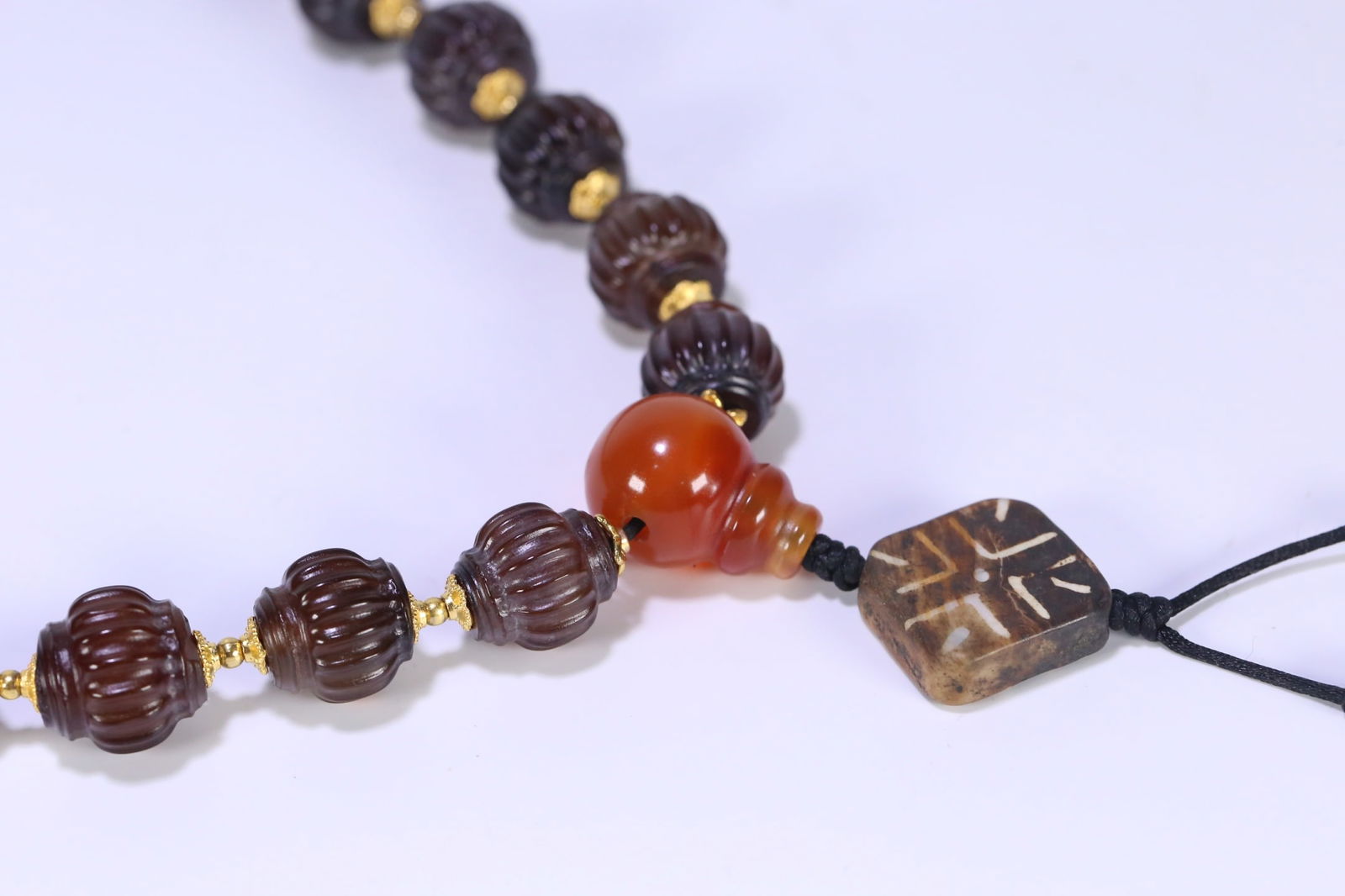 An Exquisite Agate Bracelets - 3