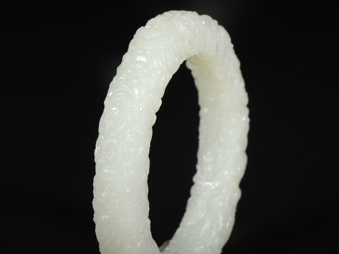 An Exquisite White Jade Dragon Pattern Bracelets - 4