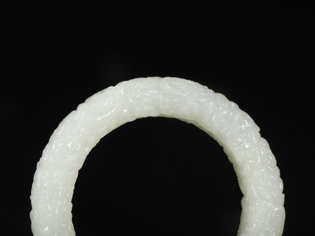 An Exquisite White Jade Dragon Pattern Bracelets - 5