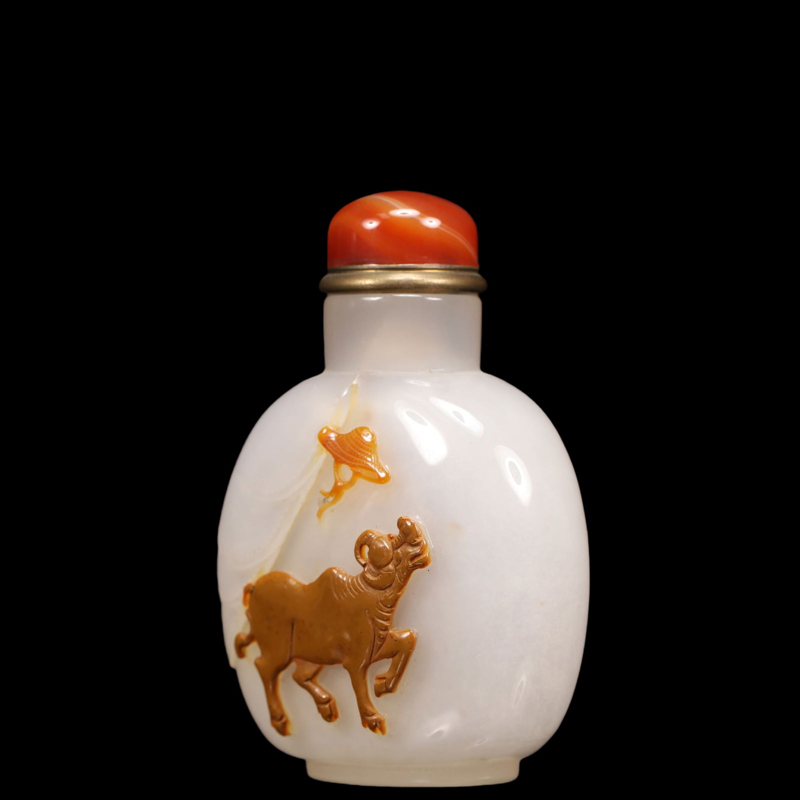 An Exquisite Agate Buffalo Pattern Snuff Bottle - 2