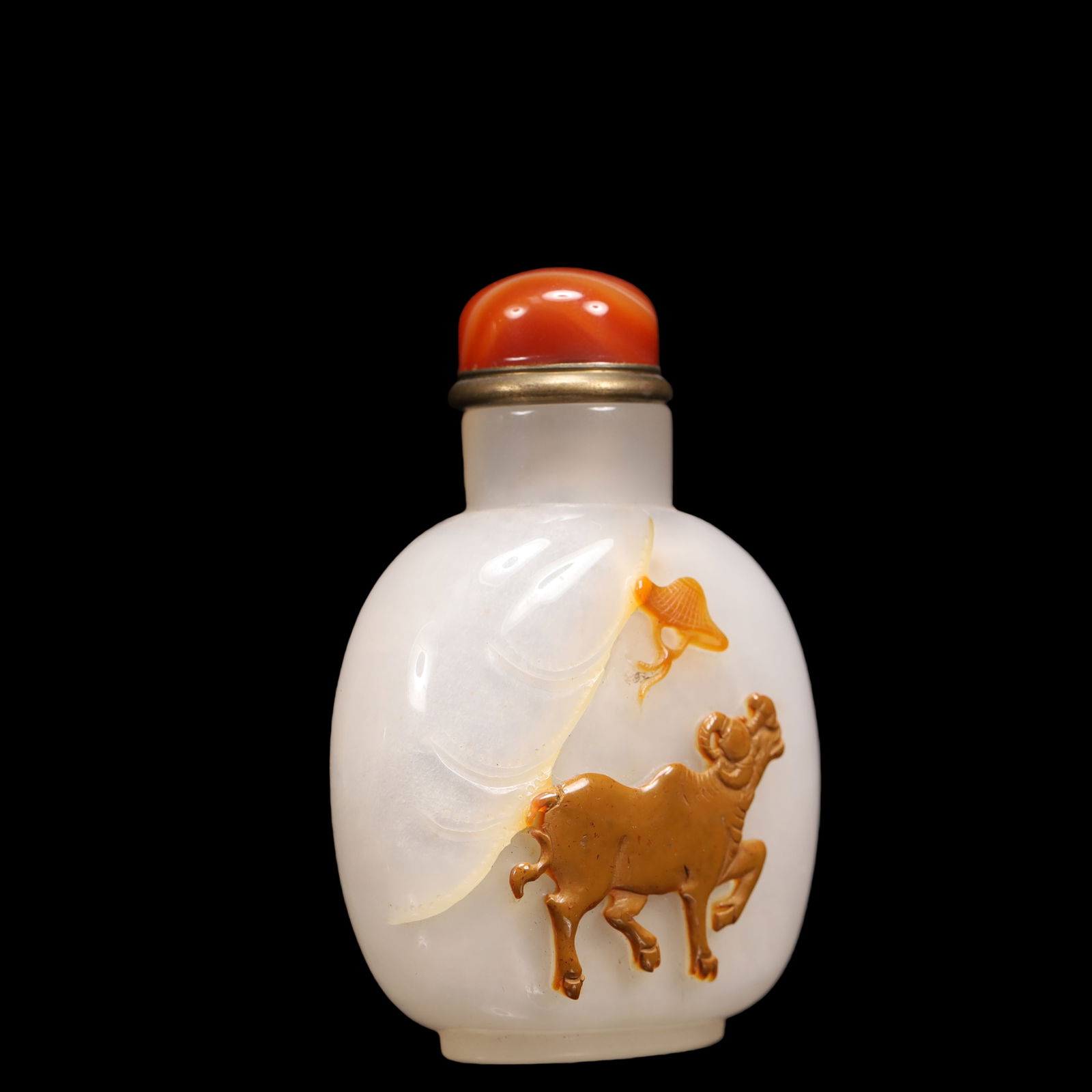 An Exquisite Agate Buffalo Pattern Snuff Bottle - 3