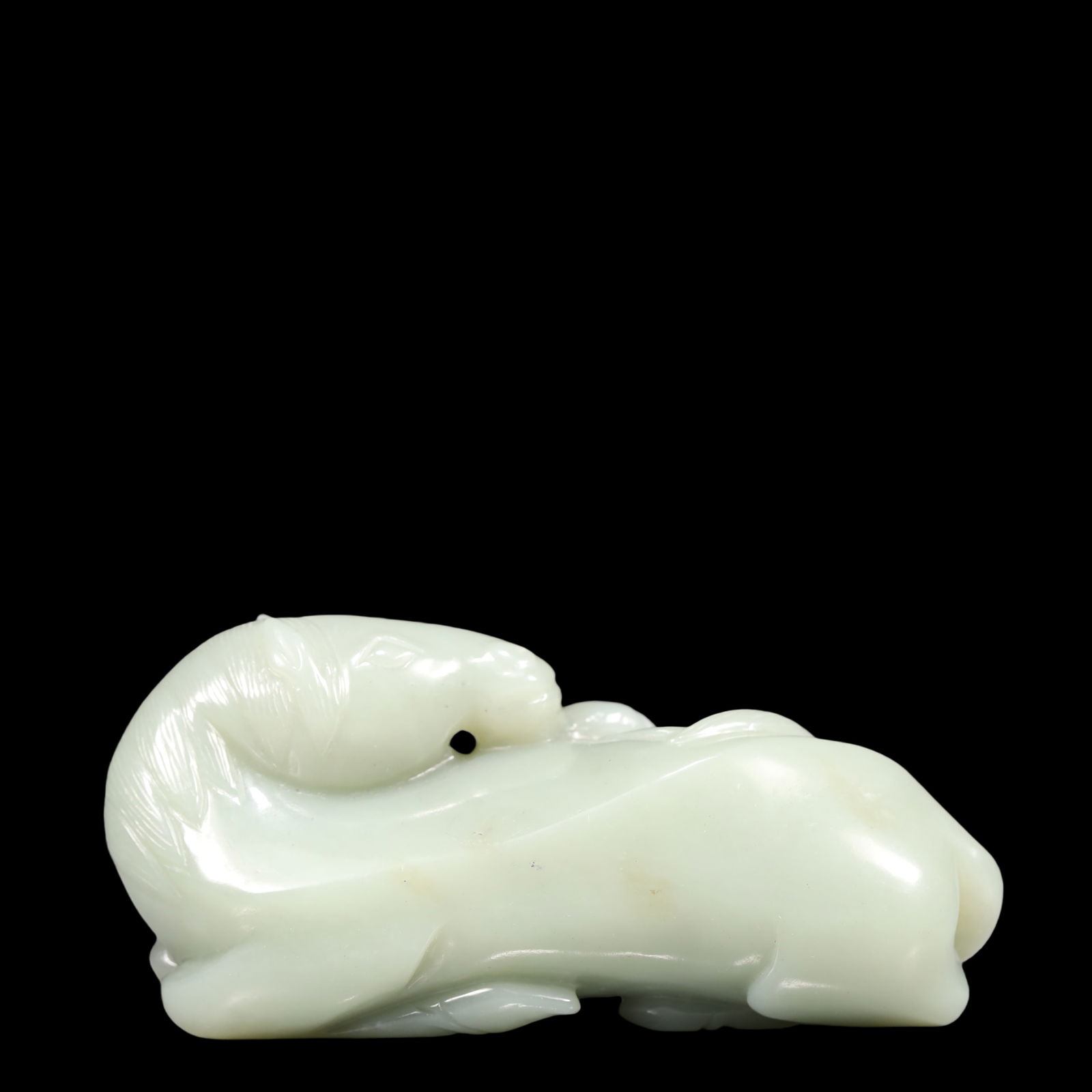 A Exquisite Greenish Jade Horse Ornament: A Exquisite Greenish Jade Horse Ornament Qing Dynasty, China Size:12cmx3.5cmx6.5cm Weight:350g (The Dimensions Of All Batches Are Manually Measured.If You Need More Detailed Information, Please Contac