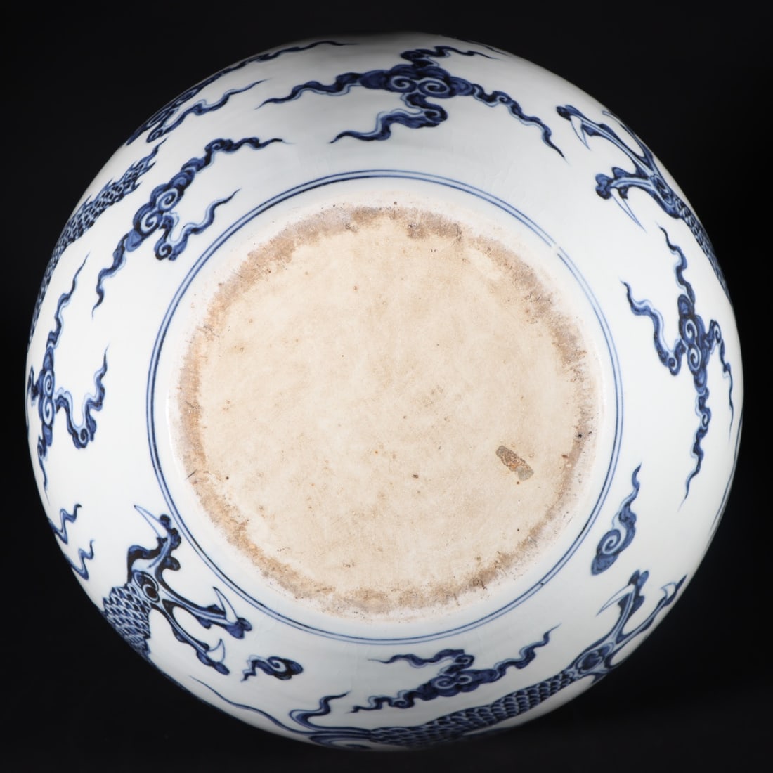 An Exquisite Blue and White Auspicious Cloud Pattern Dragon Pattern Vase - 9