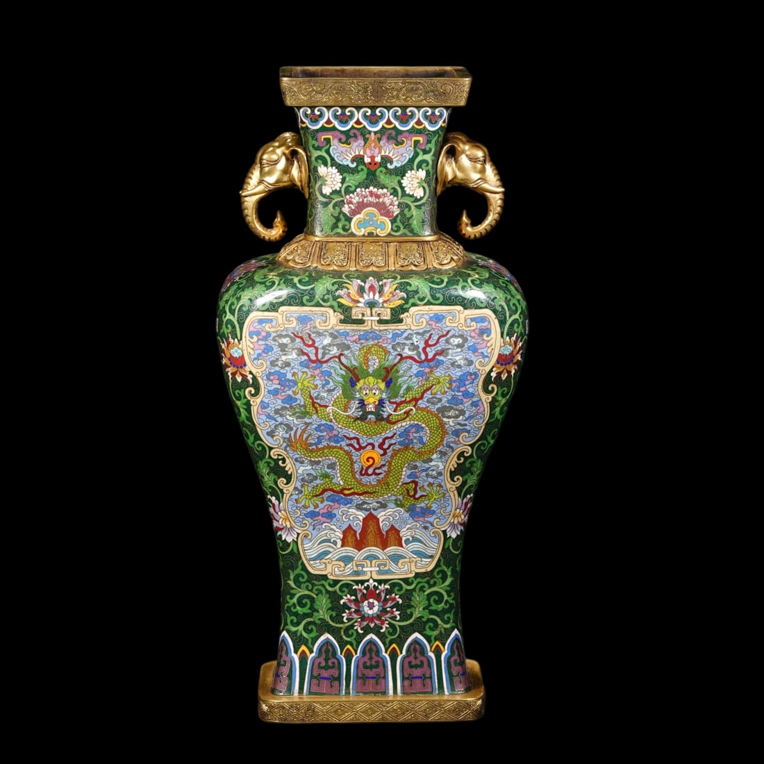 An Exquisite Cloisonne Dragon Pattern Seawater Pattern Lotus Pattern Double-Ears Vase: An Exquisite Cloisonne Dragon Pattern Seawater Pattern Lotus Pattern Double-Ears Vase Qing Dynasty, China Qianlong Six-character Mark Size:48cmx23cm Weight:9kg (The Dimensions Of All Batches Are Manua