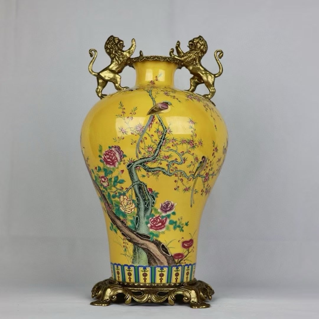 An Exquisite Famille-Rose Inlaid Bronze Flower and Bird Pattern with poem Double-Ears Vase: An Exquisite Famille-Rose Inlaid Bronze Flower and Bird Pattern with poem Double-Ears Vase Qing Dynasty, China Qianlong Four-character Mark Size:48cmx24cm (The Dimensions Of All Batches Are