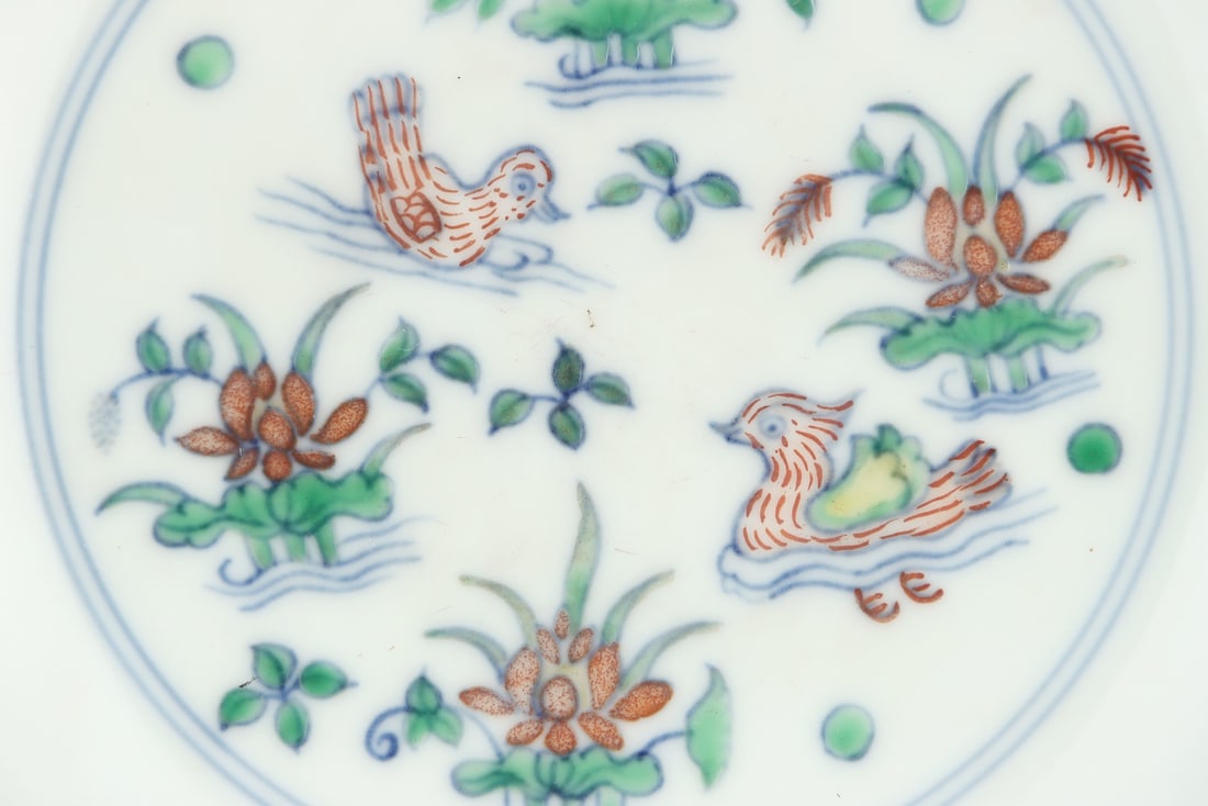 An Exquisite Doucai Flower and Bird Pattern Plate - 4