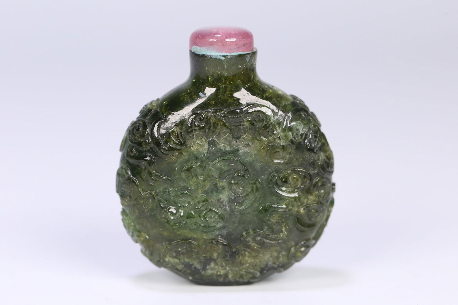An Exquisite Tourmaline Bats Pattern Auspicious Cloud Pattern Snuff Bottle (1 of 10)