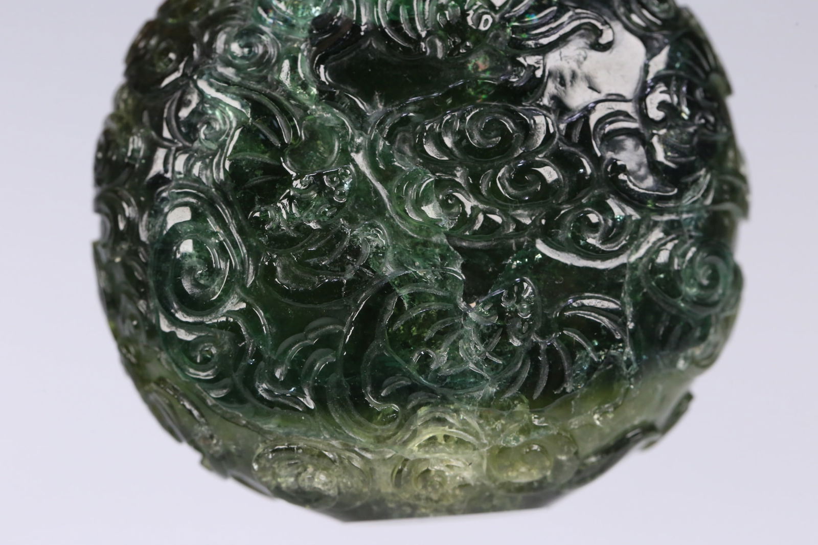 An Exquisite Tourmaline Bats Pattern Auspicious Cloud Pattern Snuff Bottle - 7