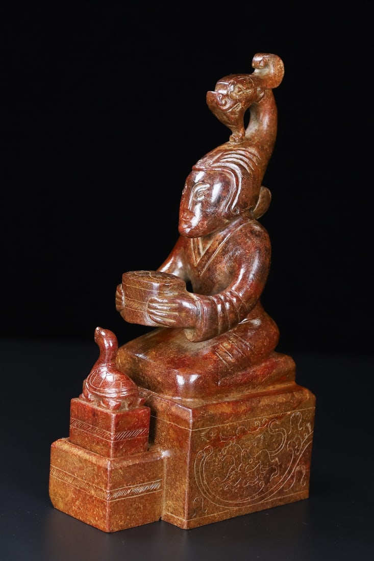 An Exquisite White Jade Figure Seal: An Exquisite White Jade Figure Seal Han Dynasty, China Size:23.5cmx12.5cmx8.8cm Size:6.3cmx3.6cmx2.5cm Weight:2.48kg (The Dimensions Of All Batches Are Manually Measured.If You Need More Detailed Info