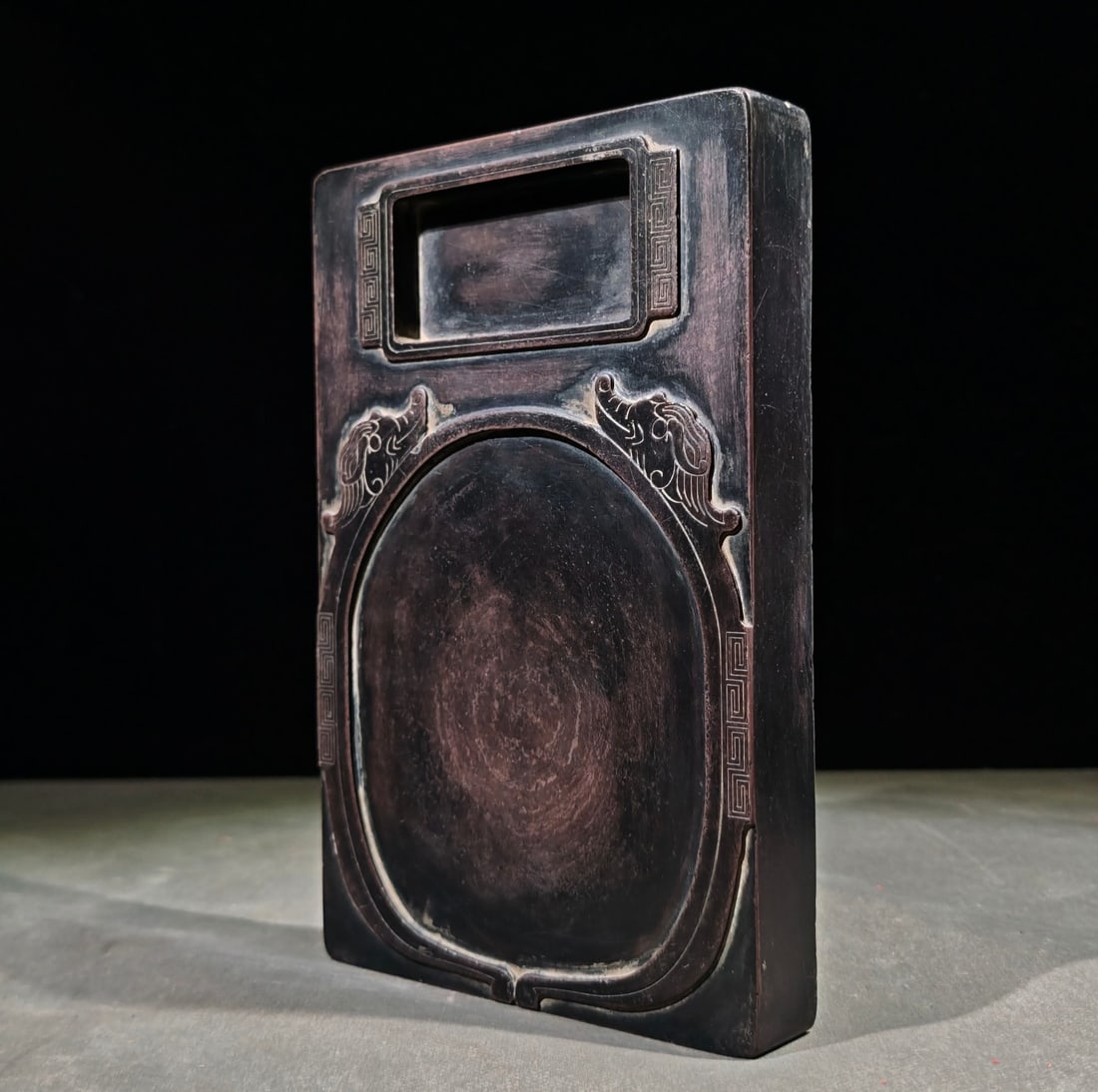 An Exquisite Bats and Peach Pattern Dragon Pattern with poem Inkstone: An Exquisite Bats and Peach Pattern Dragon Pattern with poem Inkstone He ling han Size:23cmx15cmx2.9cm (The Dimensions Of All Batches Are Manually Measured.If You Need More Detailed Information, Pleas